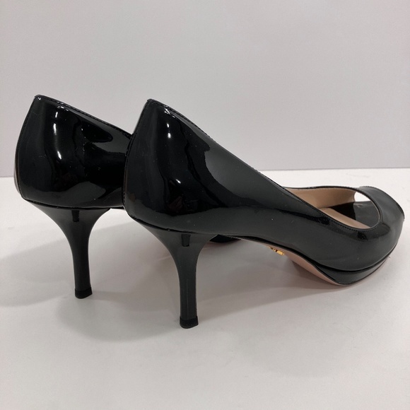 Prada Black Patent Leather Pumps Size 9 - Picture 2 of 5